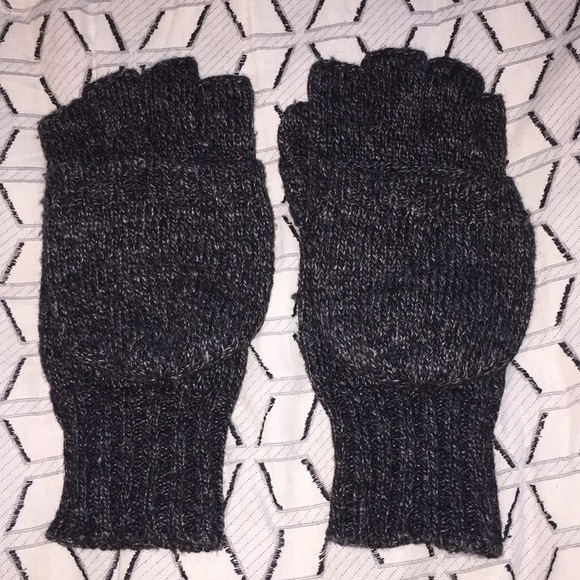 Dark grey mittens - Picture 2 of 4